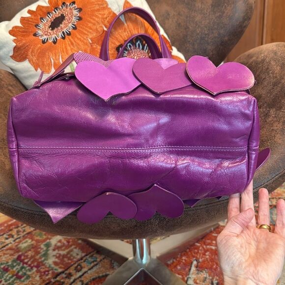 MARC JACOBS ITALY BIG HEART FUCHSIA LEATHER CUTOUT BAG C383189 EUC TAGS $1895 - Picture 15 of 17